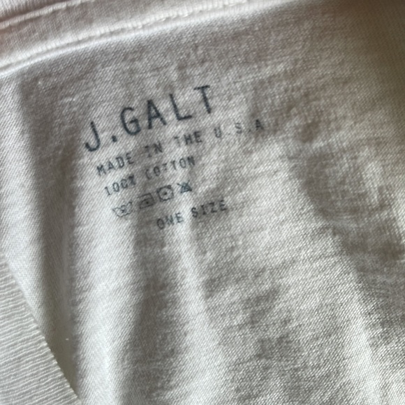 🎀3/$15🎀 J GALT/ BRANDY MELVILLE tee - Picture 3 of 4